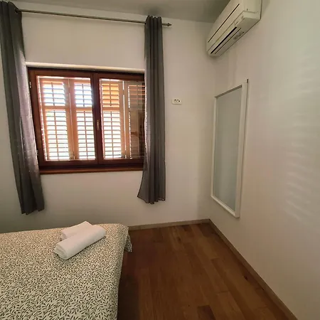 Longin Sea View * Kali