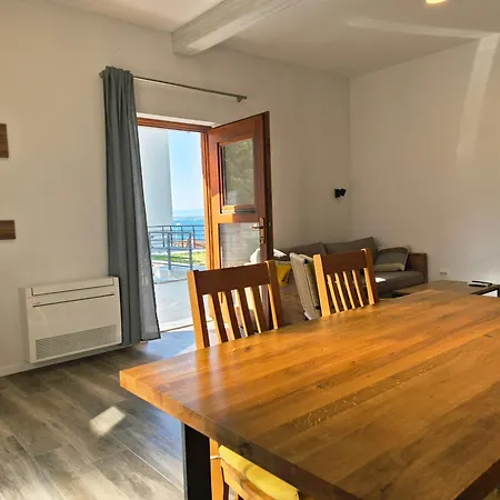 Longin Sea View Kali