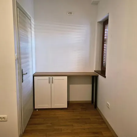 Longin Sea View Apartman